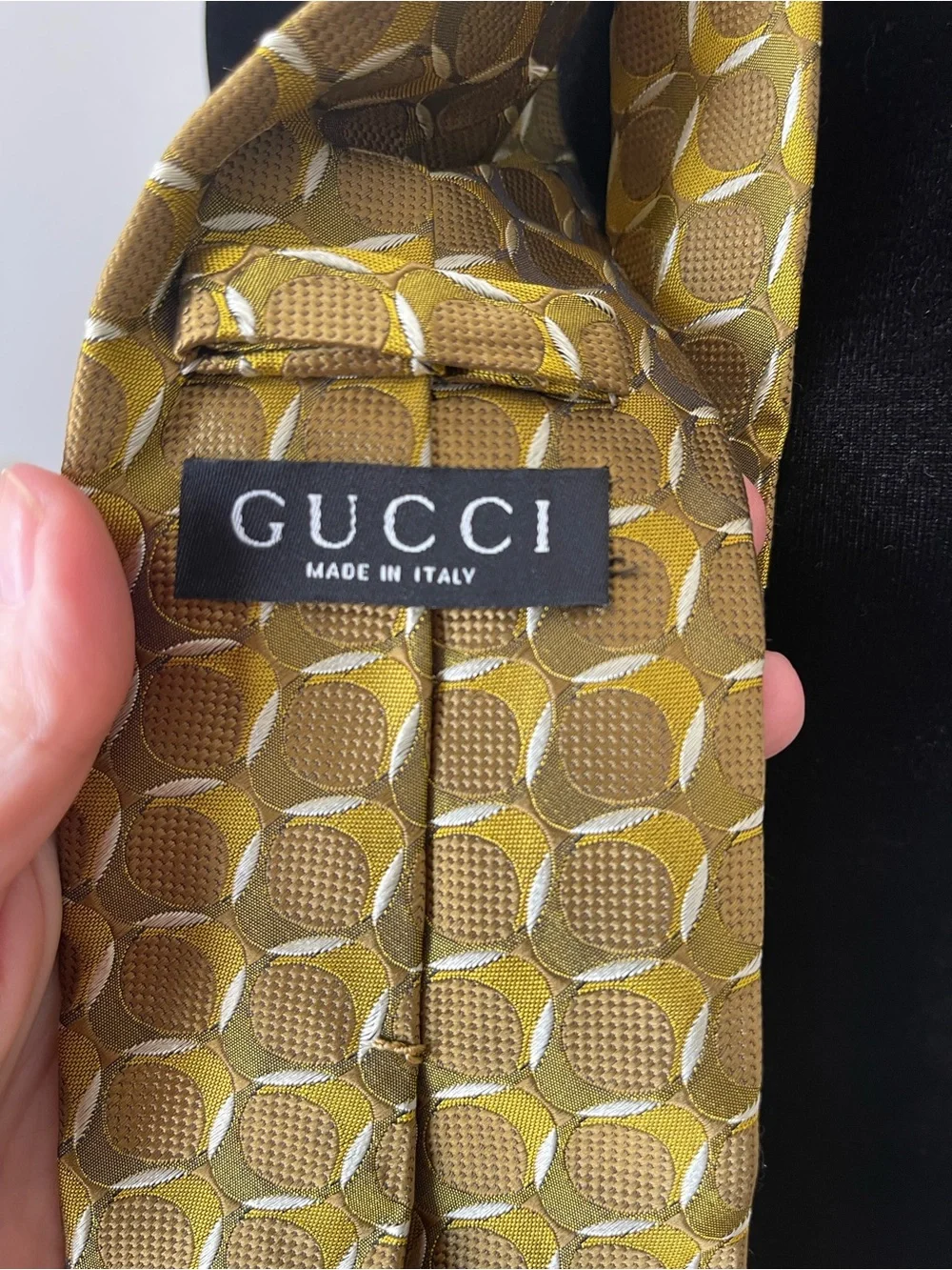GUCCI Yellow Gold Geometric Silk Tie